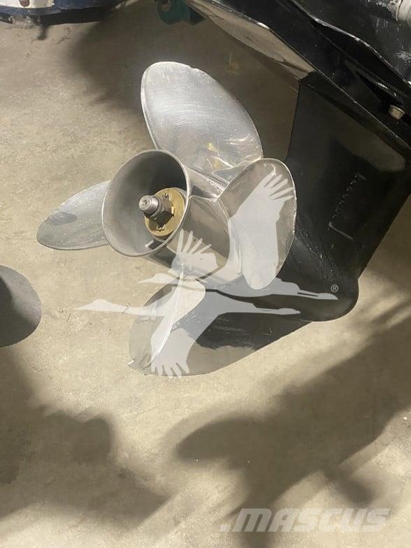  RINKER 21257LM Werkboten en pontons