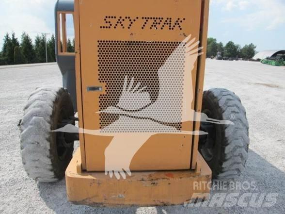 SkyTrak 8042 Verreikers