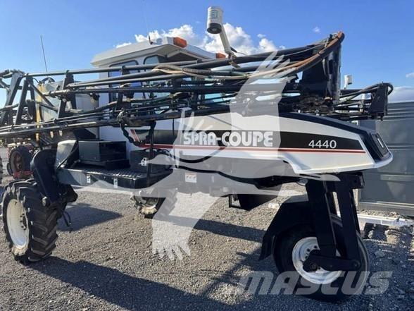 SpraCoupe 4440 Zelfrijdende spuitmachines