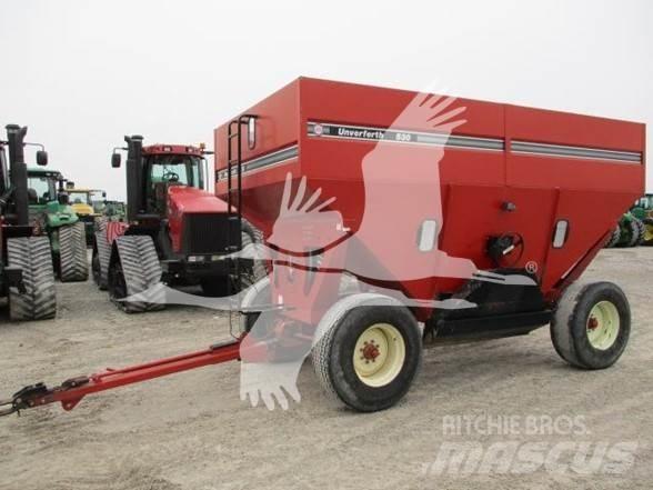 UNVERFERTH 530 Graantransportwagen
