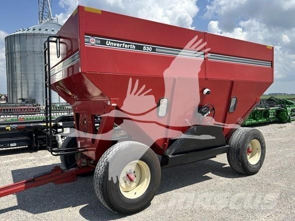 UNVERFERTH 530 Graantransportwagen
