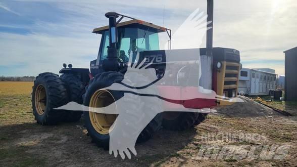 Versatile 876 Tractoren