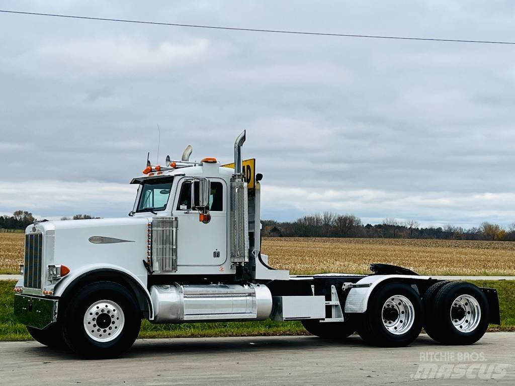 Peterbilt 378 Trekkers