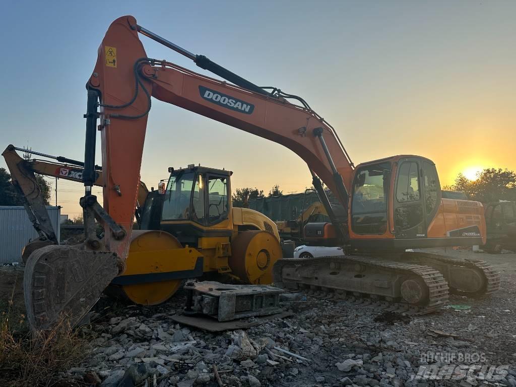 Doosan DX220LC-9 Rupsgraafmachines