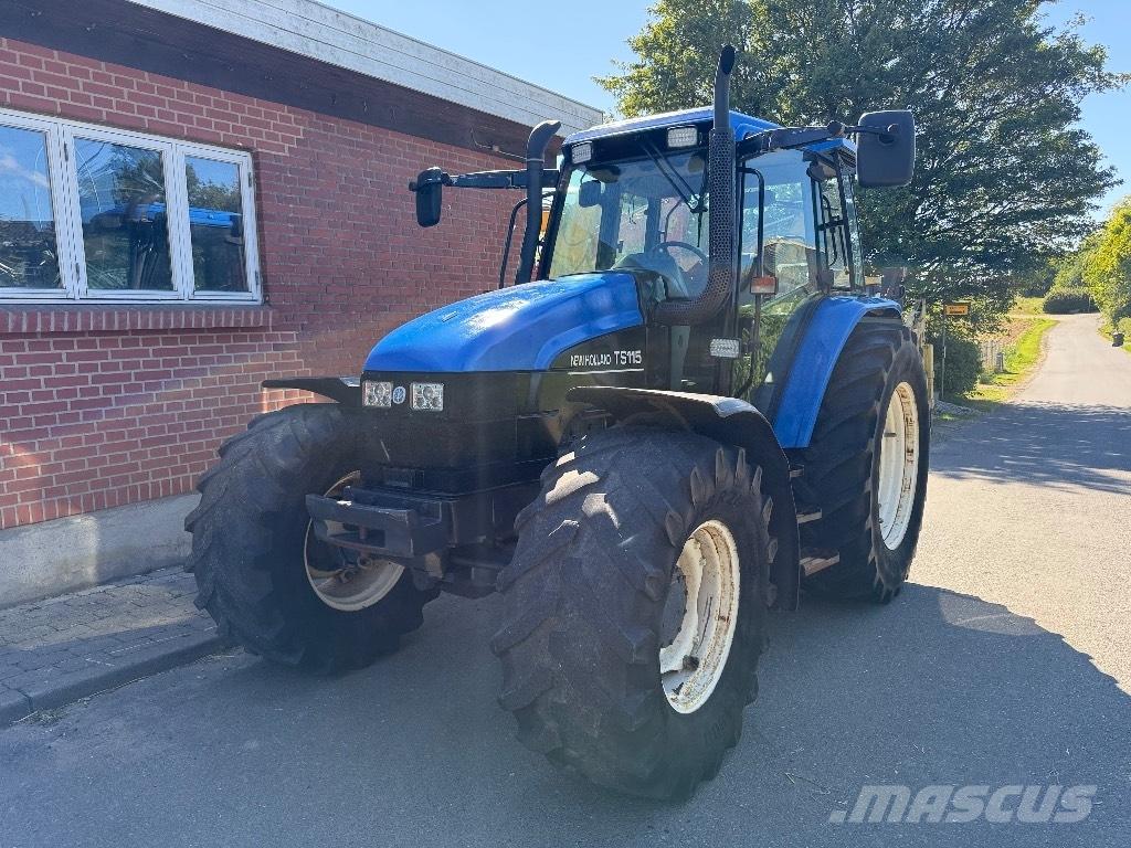 New Holland TS 115 Tractoren
