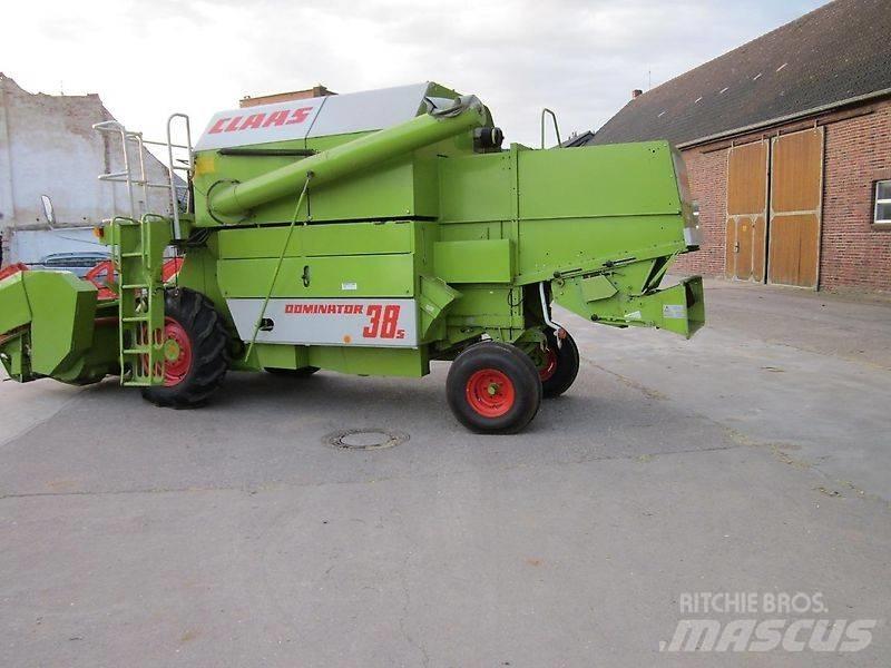 CLAAS Dominator 38 Maaidorsmachines
