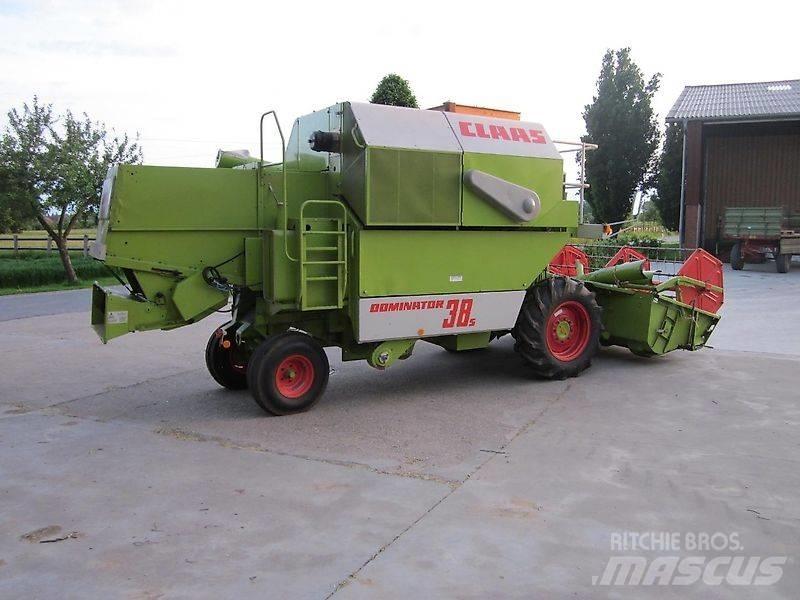 CLAAS Dominator 38 Maaidorsmachines
