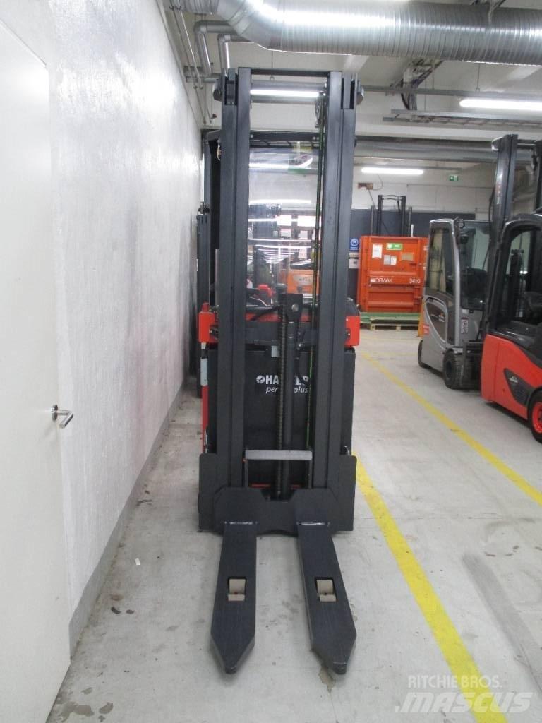 Linde L1600 TTFYS Zelfrijdende stapelaars