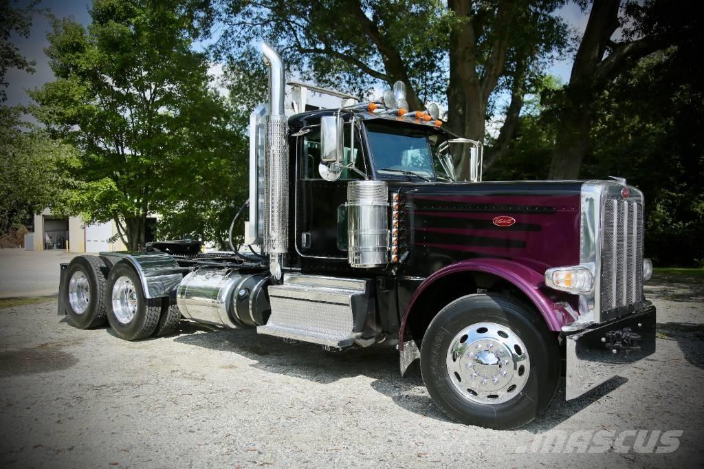 Peterbilt 389 Trekkers