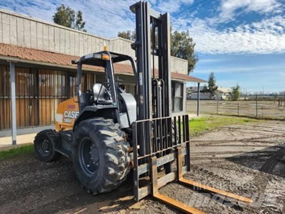 CASE 586H Vorkheftruck voor zwaar terrein