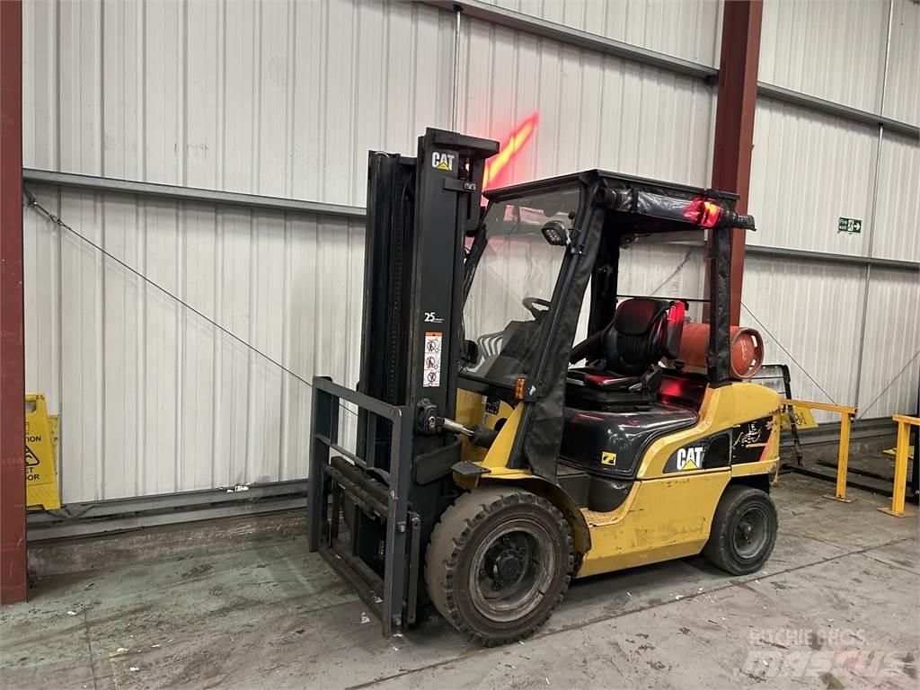 CAT GP35NT LPG heftrucks