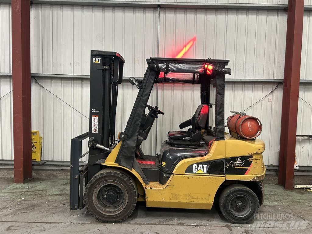 CAT GP35NT LPG heftrucks