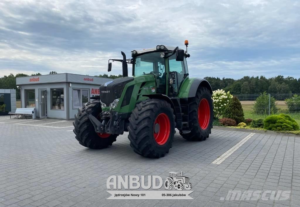 Fendt 826 Vario Tractoren