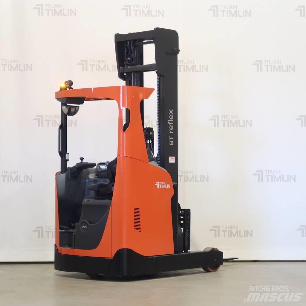 Toyota RRE160H Reachtruck voor hoog niveau