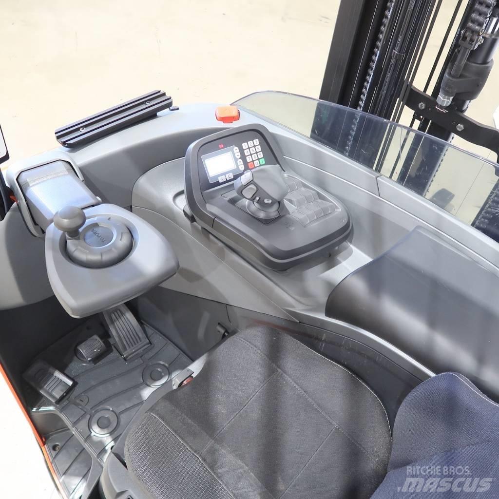 Toyota RRE160H Reachtruck voor hoog niveau