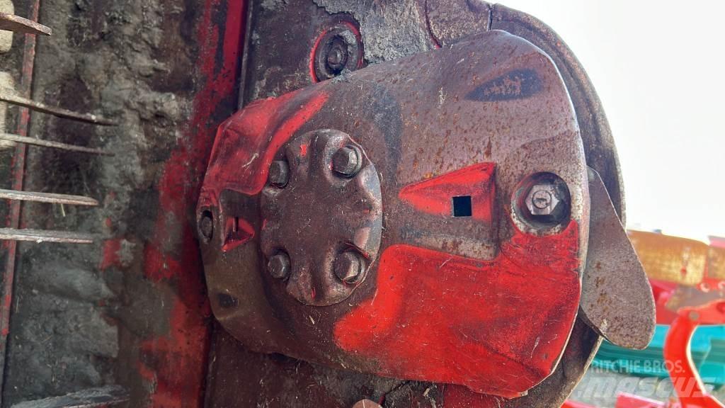 Kuhn FC 9330 D-RA Gemonteerde en gesleepte maaiers