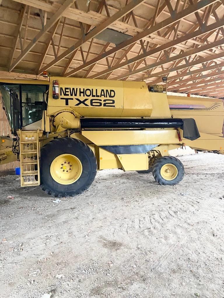 New Holland TX 62 Maaidorsmachines