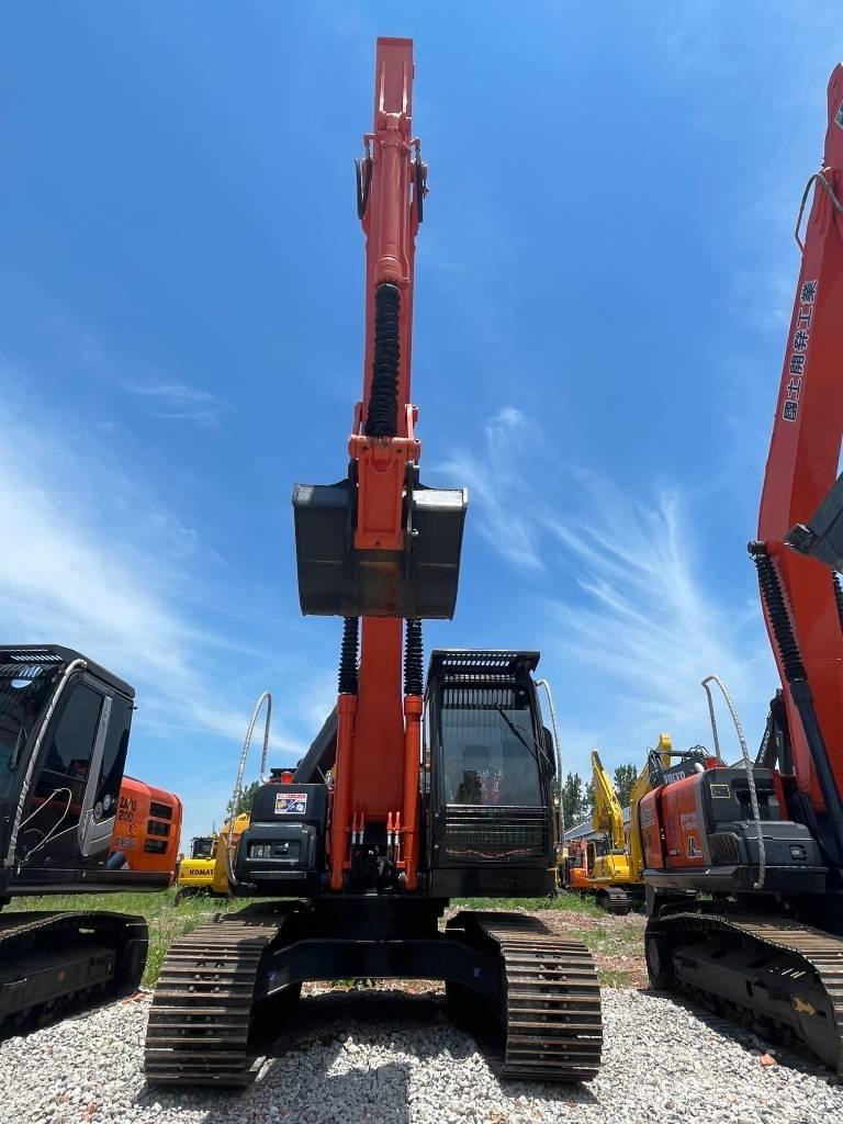 Hitachi ZX 200 Rupsgraafmachines