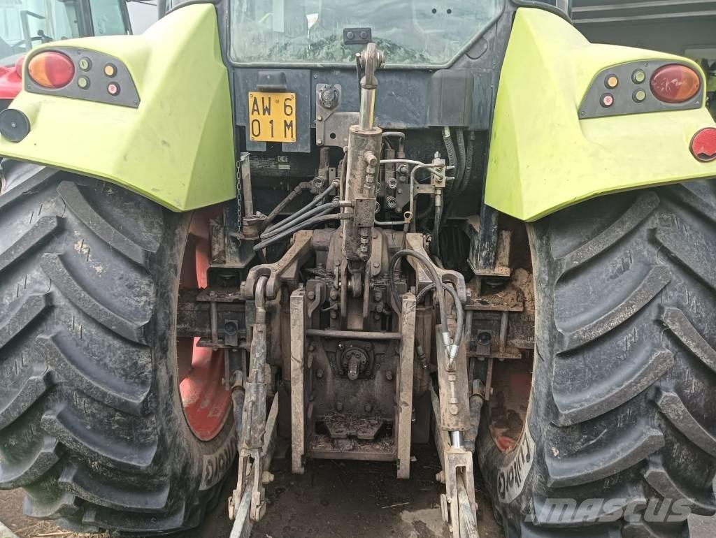 CLAAS Arion 420 Tractoren