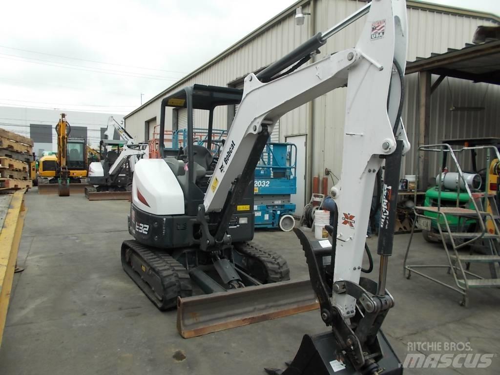Bobcat E32i Minigraafmachines < 7t