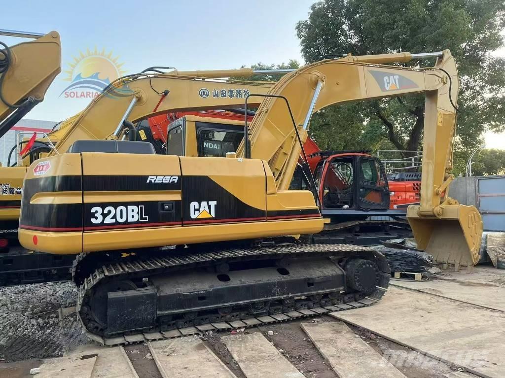 CAT 320 B L Rupsgraafmachines