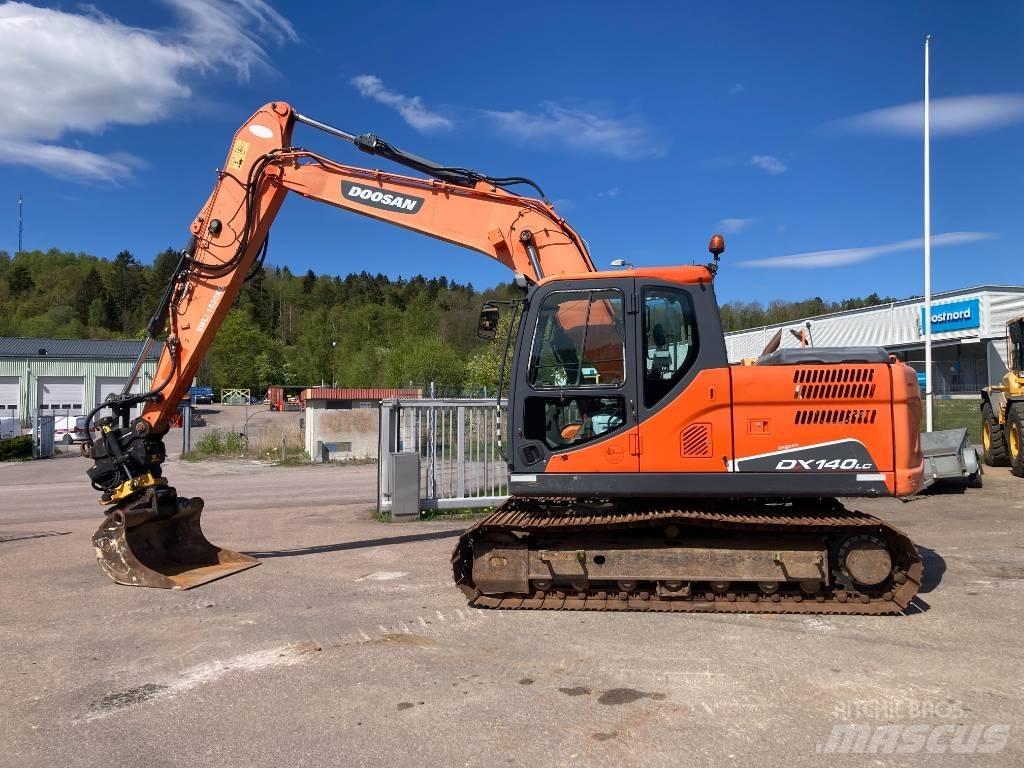Doosan DX 140 LC Rupsgraafmachines