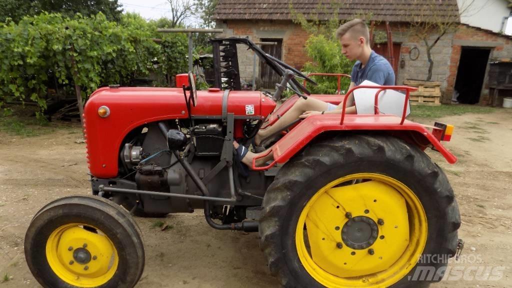 Steyr T 84 Tractoren