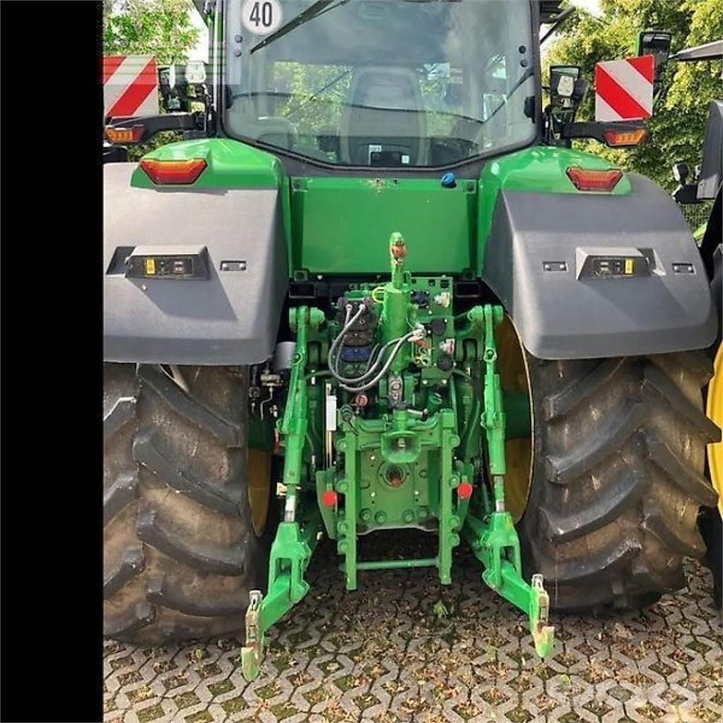 John Deere 7r 330 Tractoren
