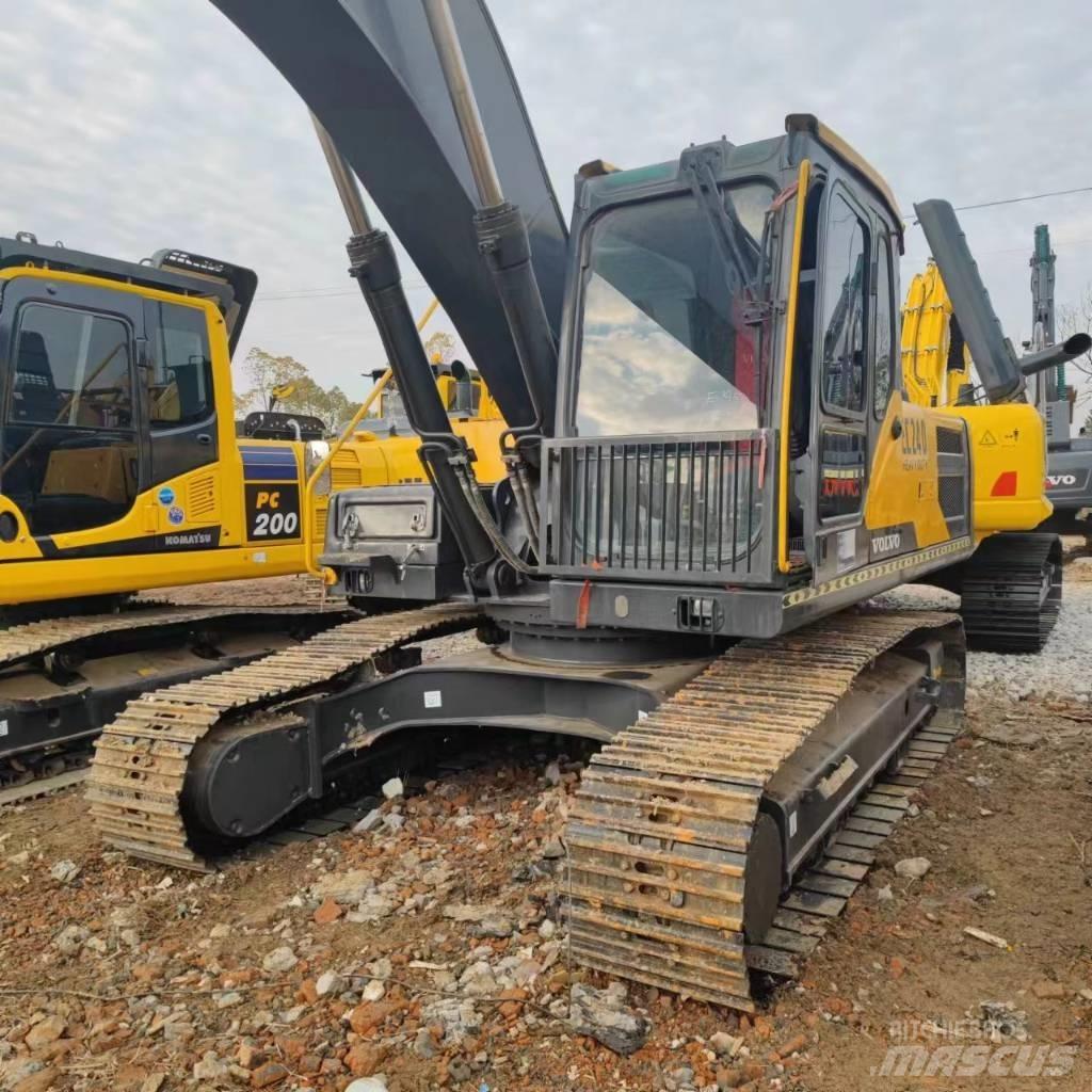 Volvo EC 240 Rupsgraafmachines