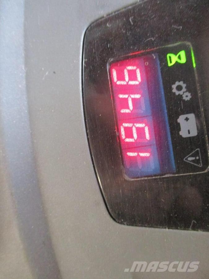 BT LPE200 Meerij pallettruck met platform