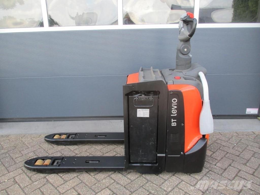 BT LPE200 Meerij pallettruck met platform
