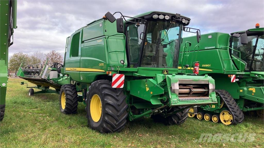 John Deere C 670 Maaidorsmachines