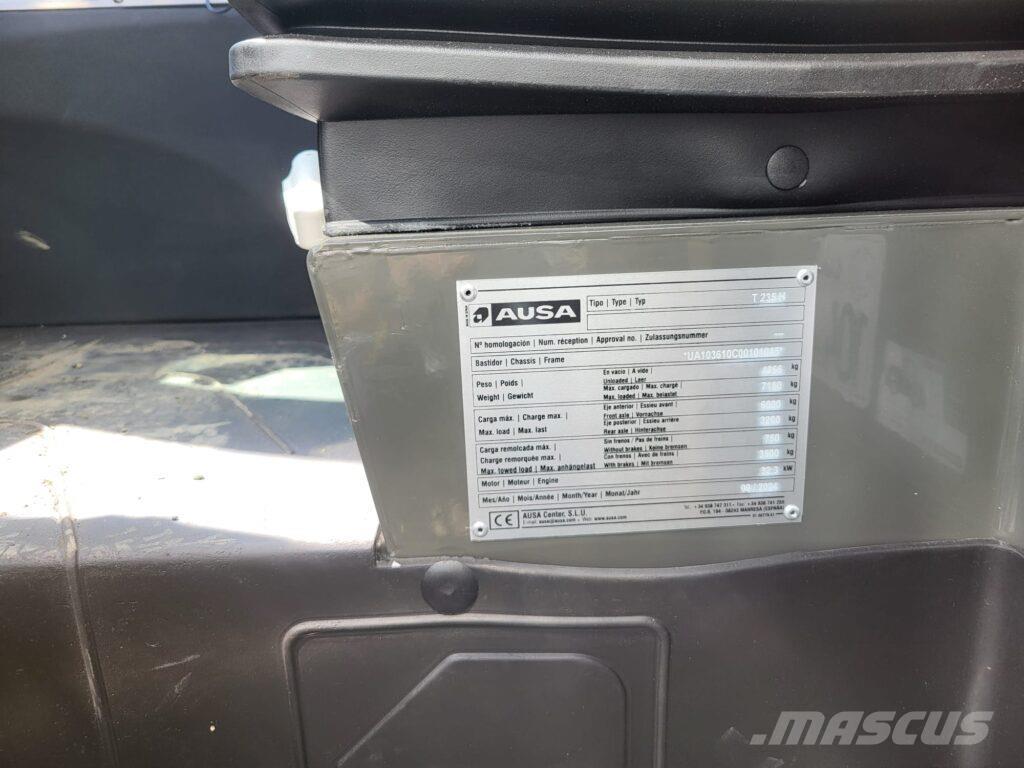 Ausa T235H Telescopische wielladers