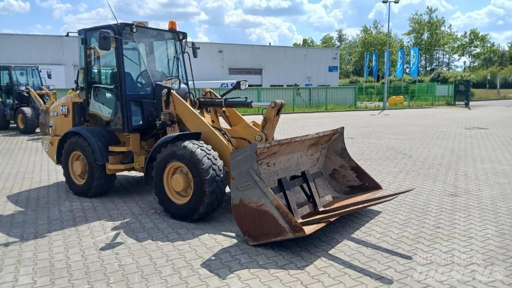 CAT 907 M Wielladers