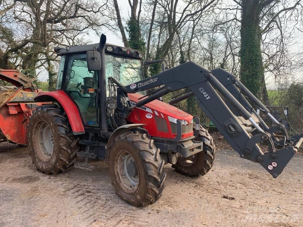 Massey Ferguson 5440 Tractoren