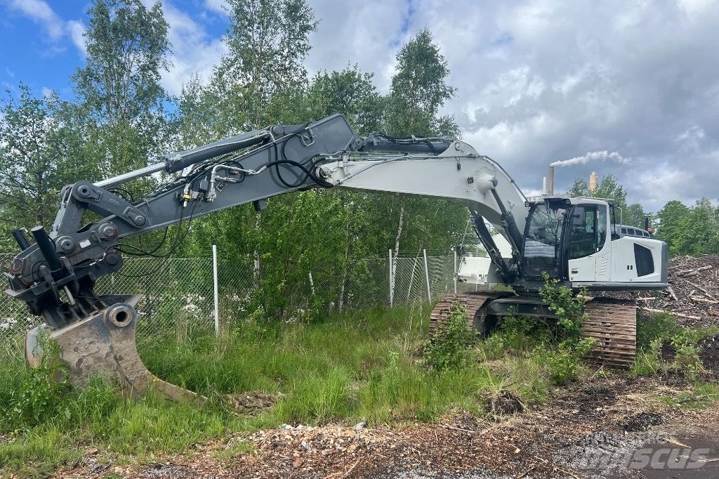 Liebherr R 946 Rupsgraafmachines