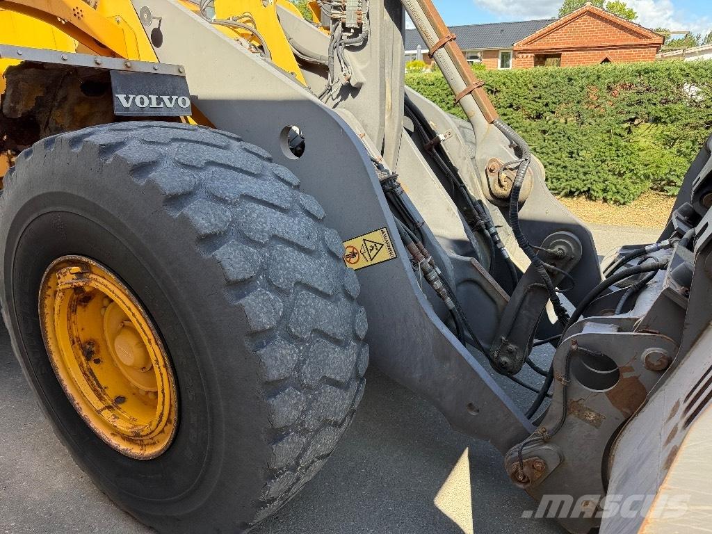 Volvo L 120 E Wielladers