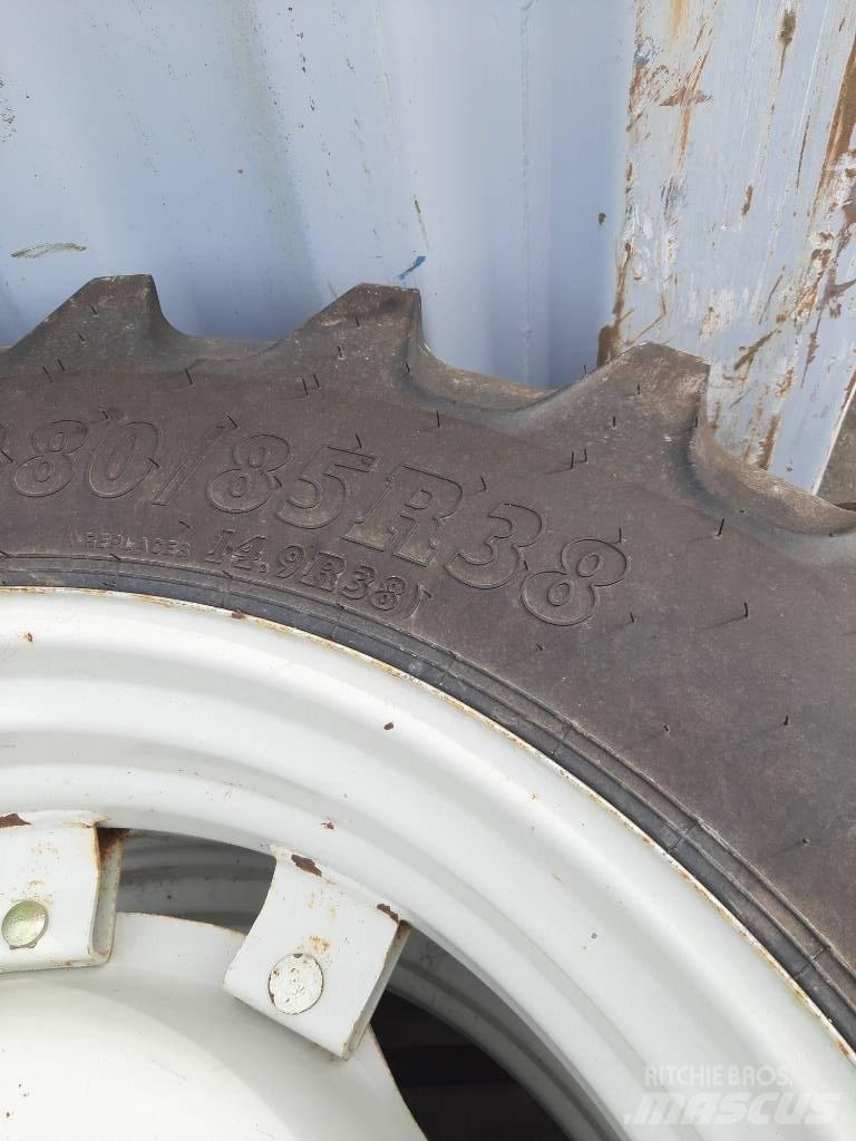 BKT 380/85R34 Overige accessoires voor tractoren