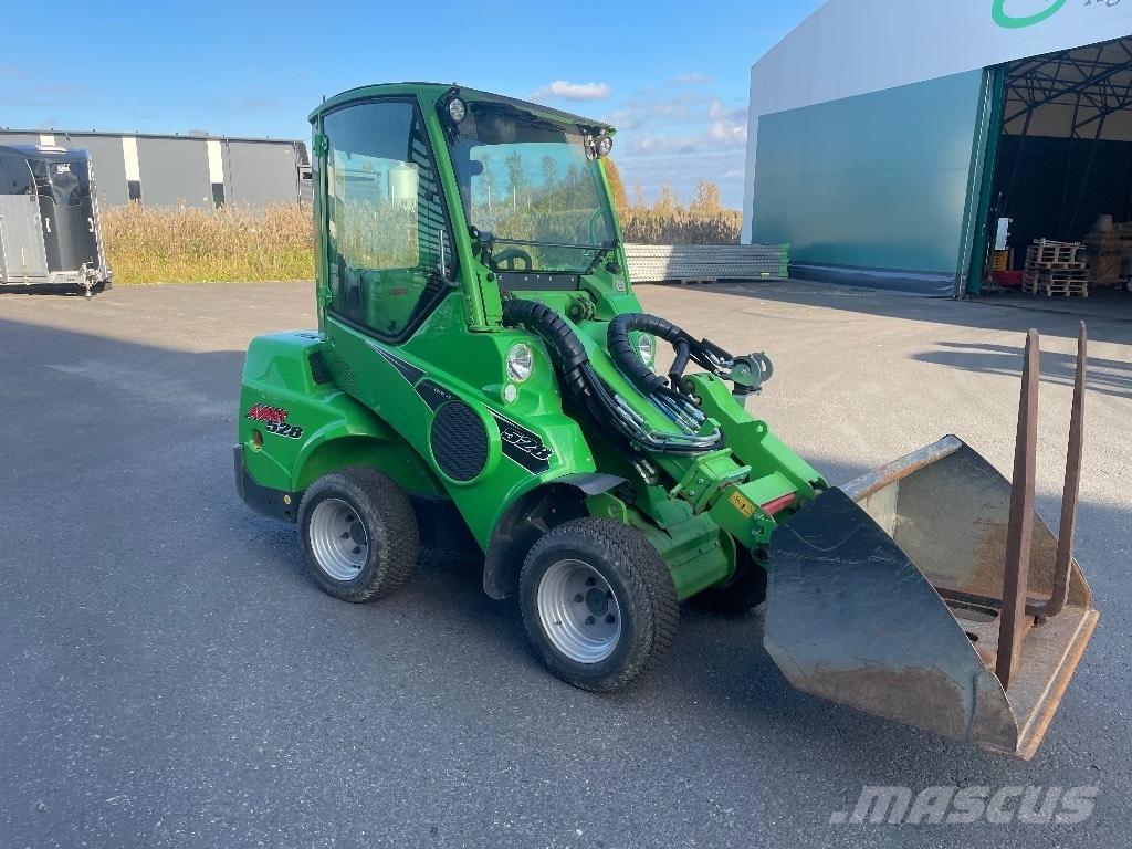 Avant 528 Knik- en schrankladers