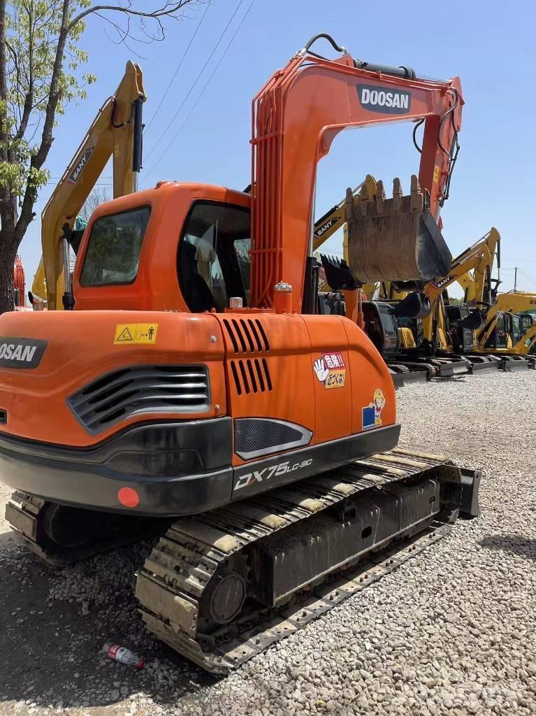 Doosan DX75 Minigraafmachines < 7t