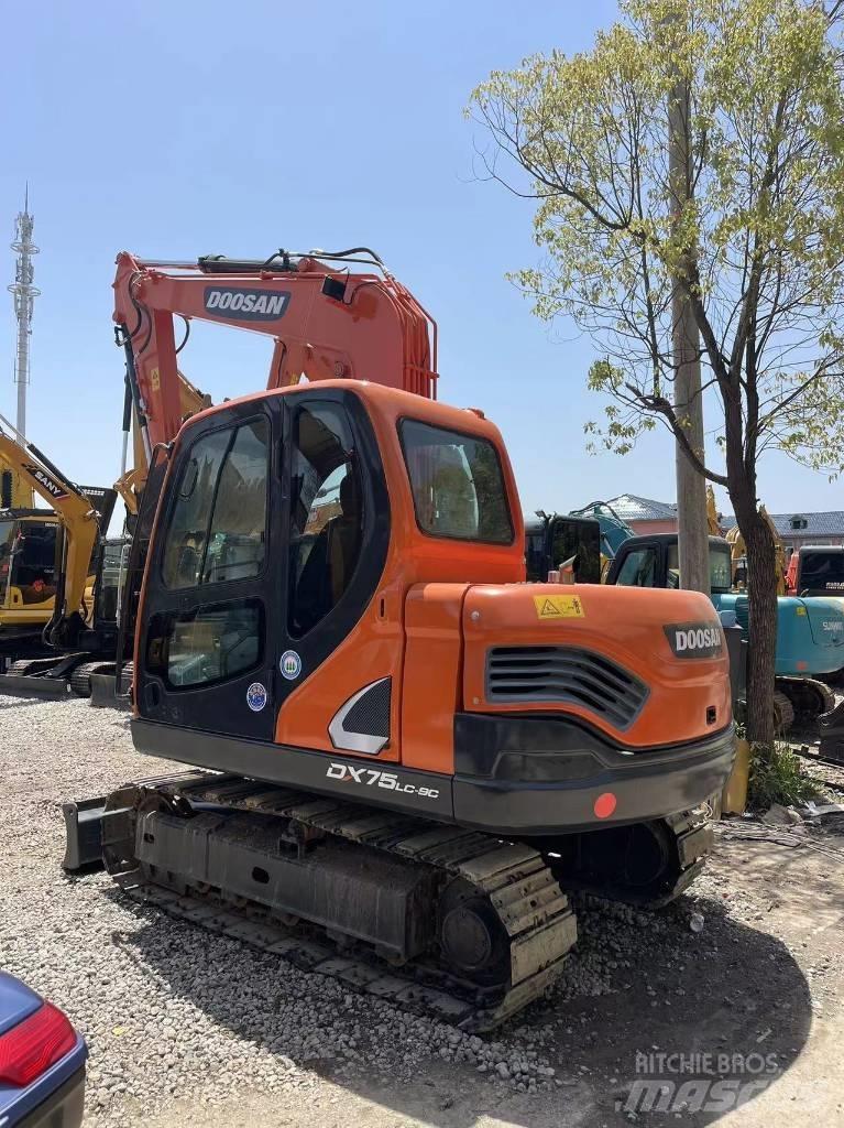Doosan DX75 Minigraafmachines < 7t