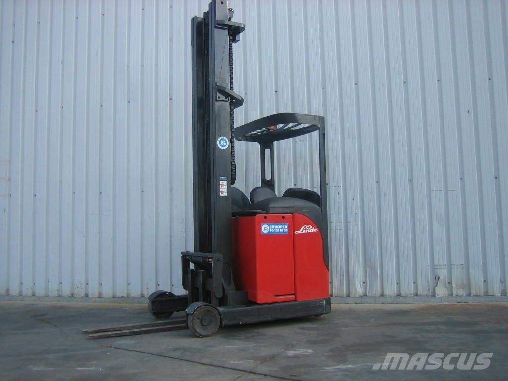 Linde R14 03 Reachtruck voor hoog niveau