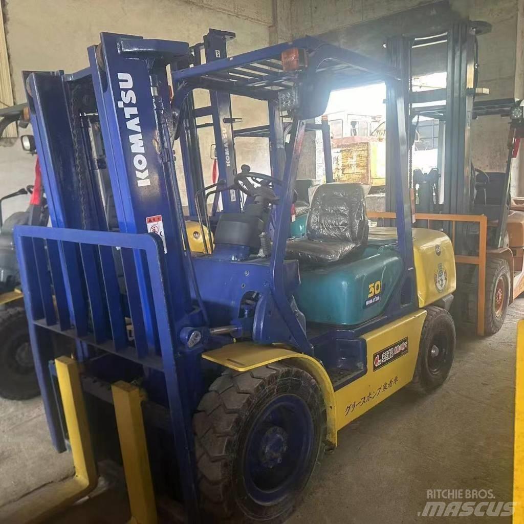 Komatsu F30T Diesel heftrucks