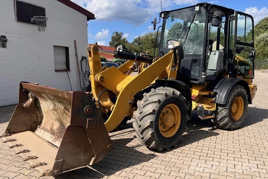 CAT 908M Radlader Wielladers