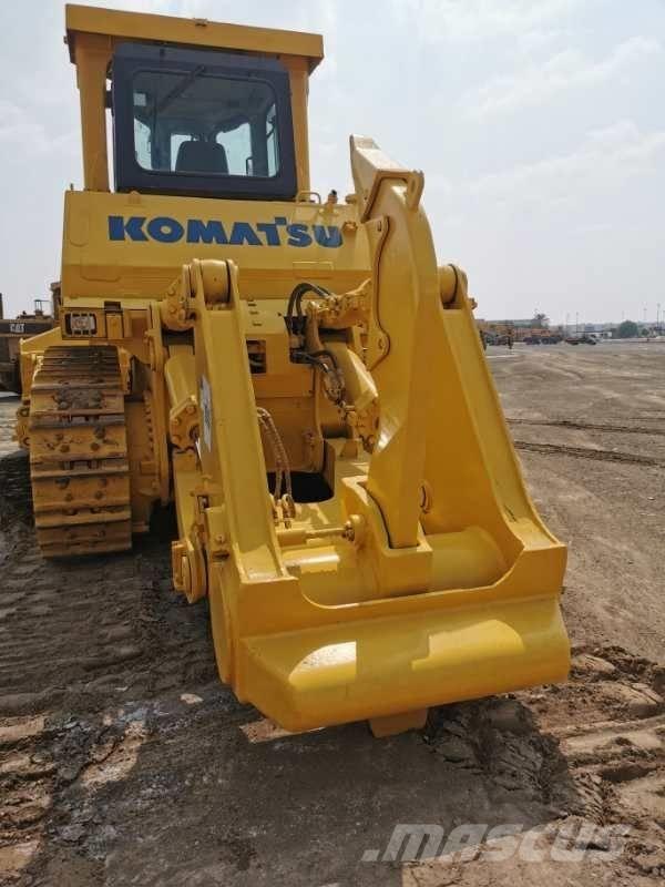 Komatsu D 375A Rupsdozers