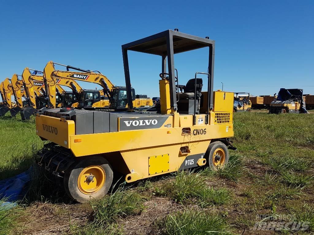 Volvo PT125 Bandenwalsen