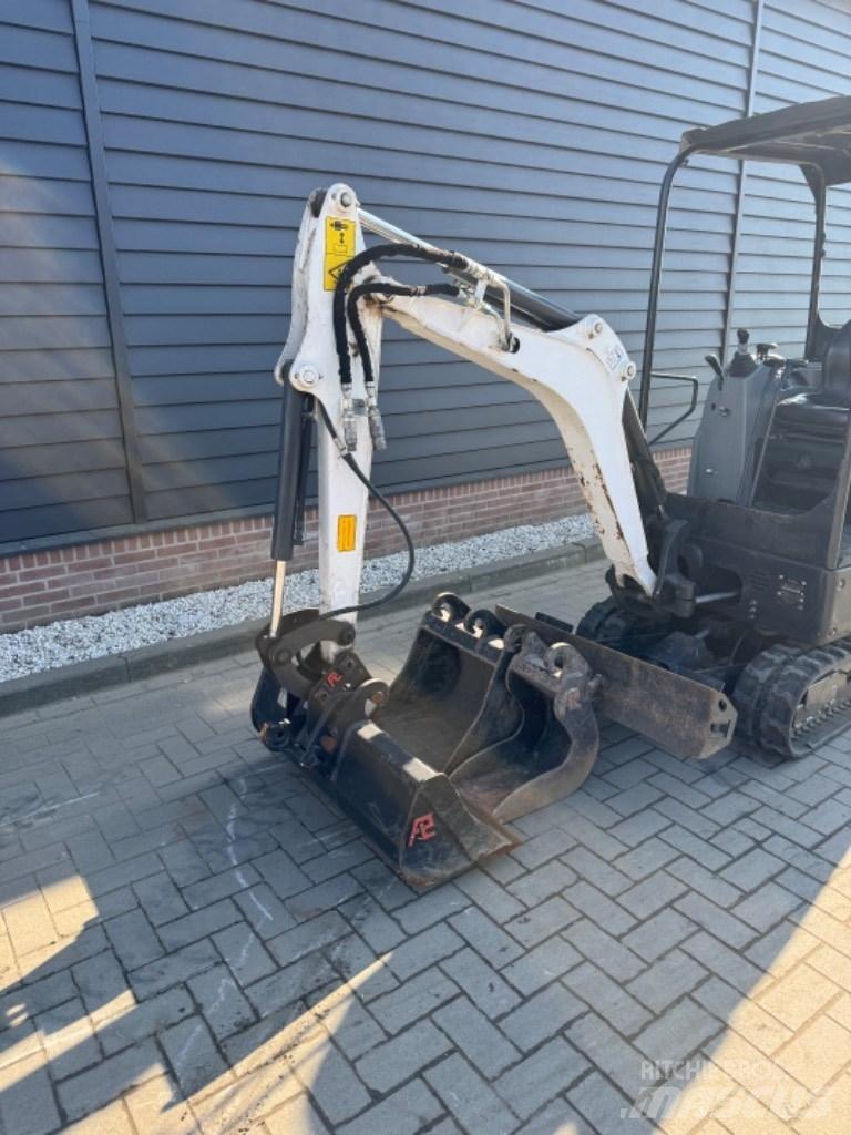 Bobcat E 17 Minigraafmachines < 7t