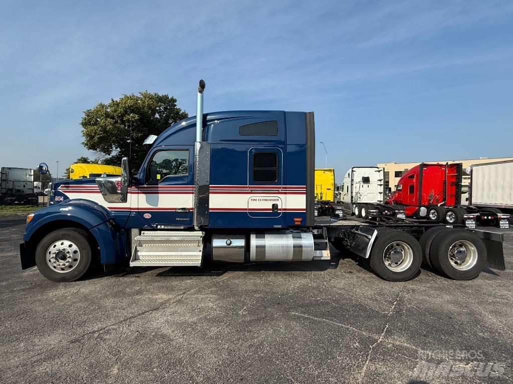 Kenworth W 990 Trekkers