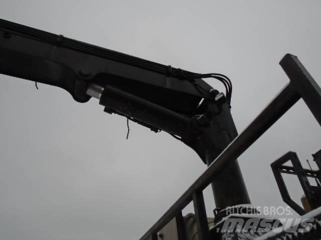 Peterbilt 340 Vlakke laadvloer met kraan