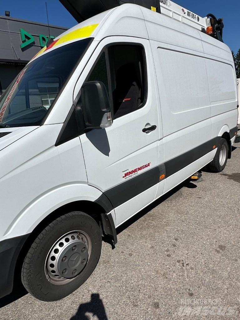 VERSALIFT VDT-170-F Auto hoogwerkers